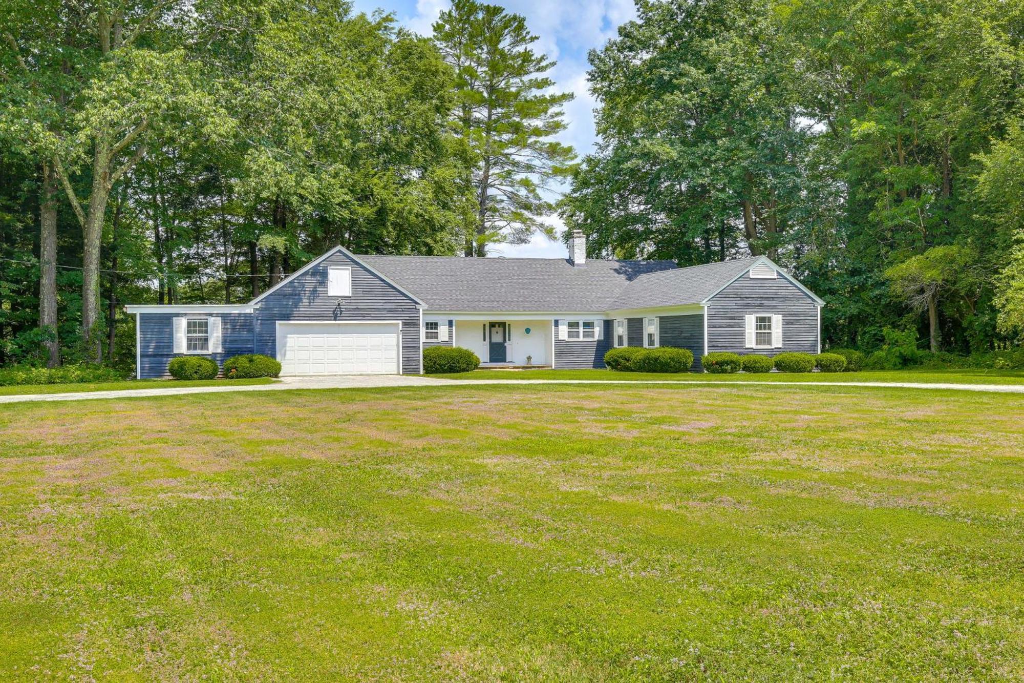 Waterview Home In The Berkshires Near Hiking Sheffield Exterior photo